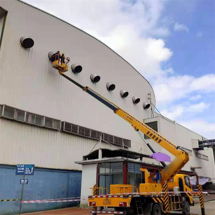 黄石高空作业车出租服务：专业广告牌安装解决方案