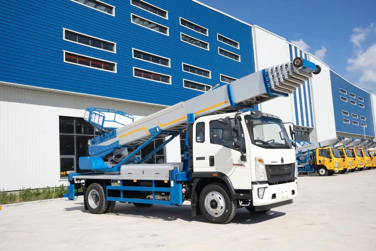 黄石出租云梯车高空作业车 建筑垃圾搬运